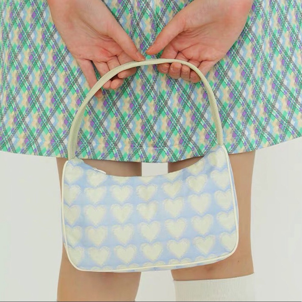 Blue and white canvas bag with heart